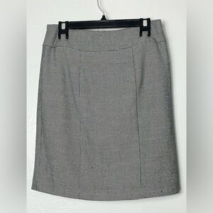 Worthington Black and White Checkered Pencil Skirt. 8